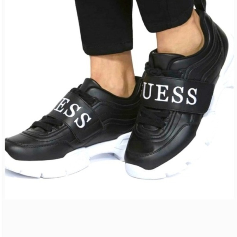 Guess GFKATHIE Womens 8 Black Chunky Platform Logo Strap Fashion Sneakers
